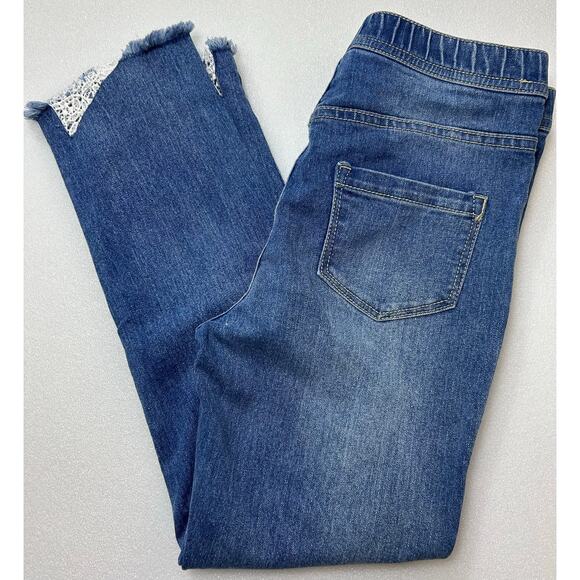 NWT KidPik Girl Size 12 Light Wash Elastic Waist Pull On Straight Leg Jeans Lace - Picture 1 of 3